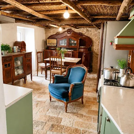 Kalamata Traditional By Elite Apartment *