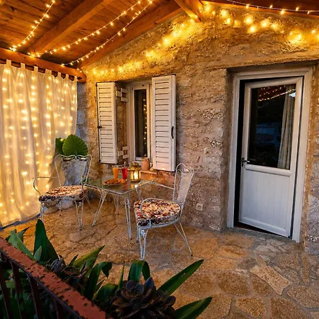 Kalamata Traditional By Elite Apartment